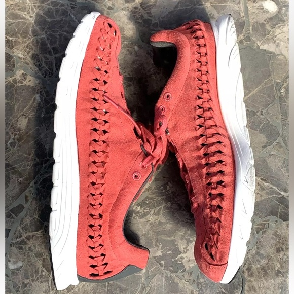 Nike MAYFLY Sneakers Shoes Woven Men\'s Size 13 Terra Red Summit White 833132-600